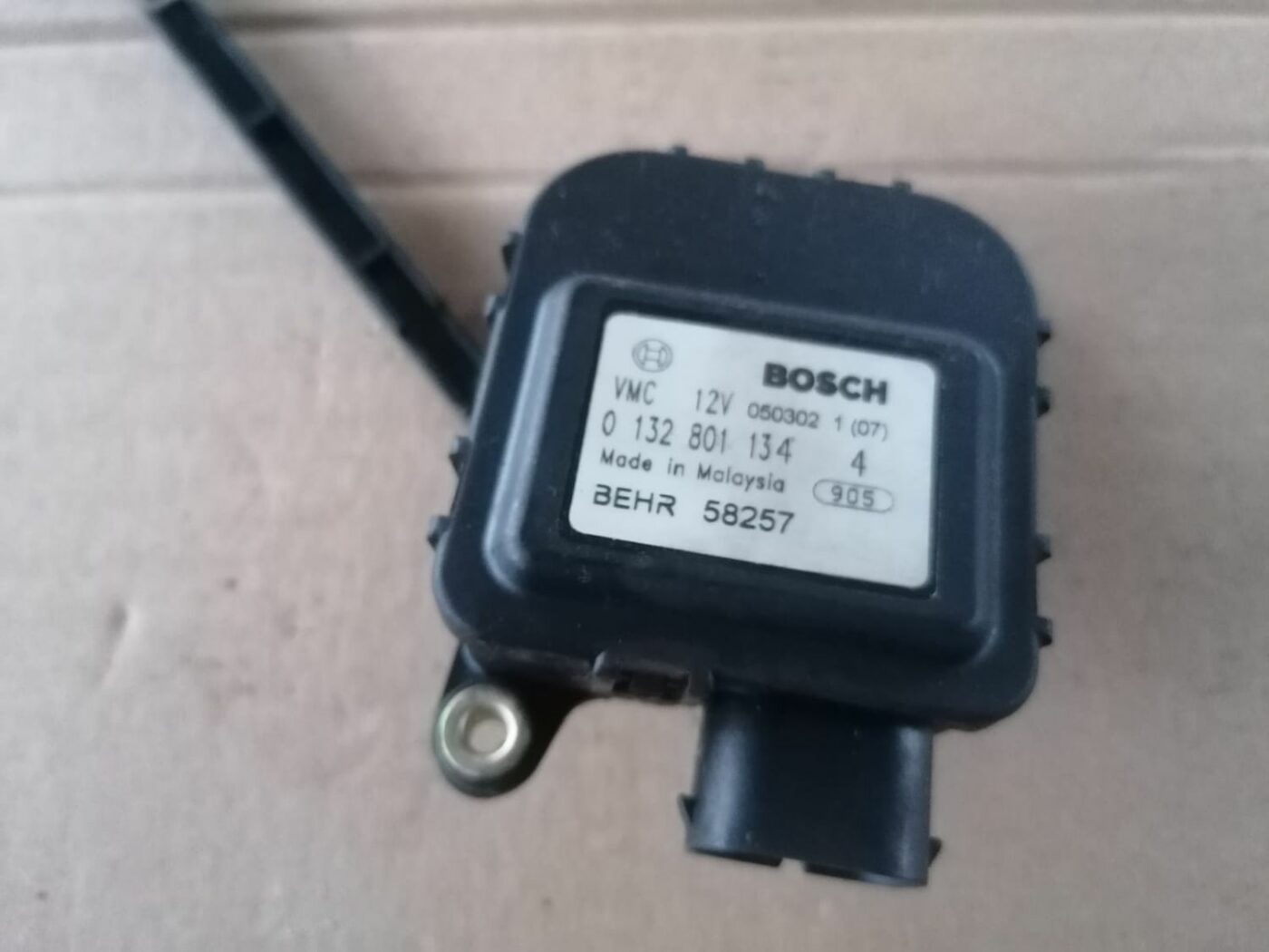 Apsildes sistēmas aktuators priekš OPEL ZAFIRA 2002 4 Apsildes sistēmas aktuators priekš OPEL ZAFIRA 2002