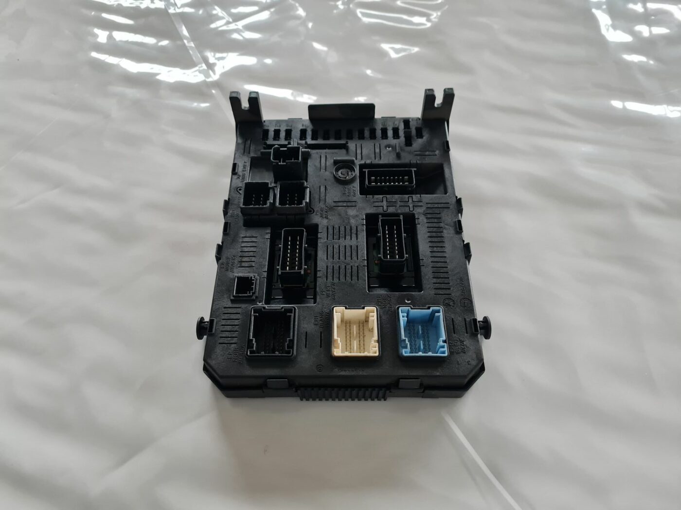 Drošinātāju bloks priekš CITROEN C4 2006-2 1 Drošinātāju bloks priekš CITROEN C4 2006-2