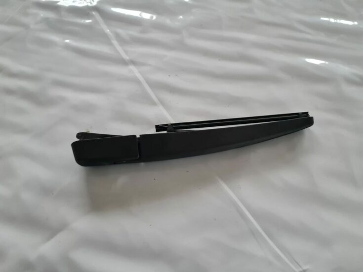 Aizmugurējā loga tīrītāja slotiņa priekš CITROEN C4 2006-2