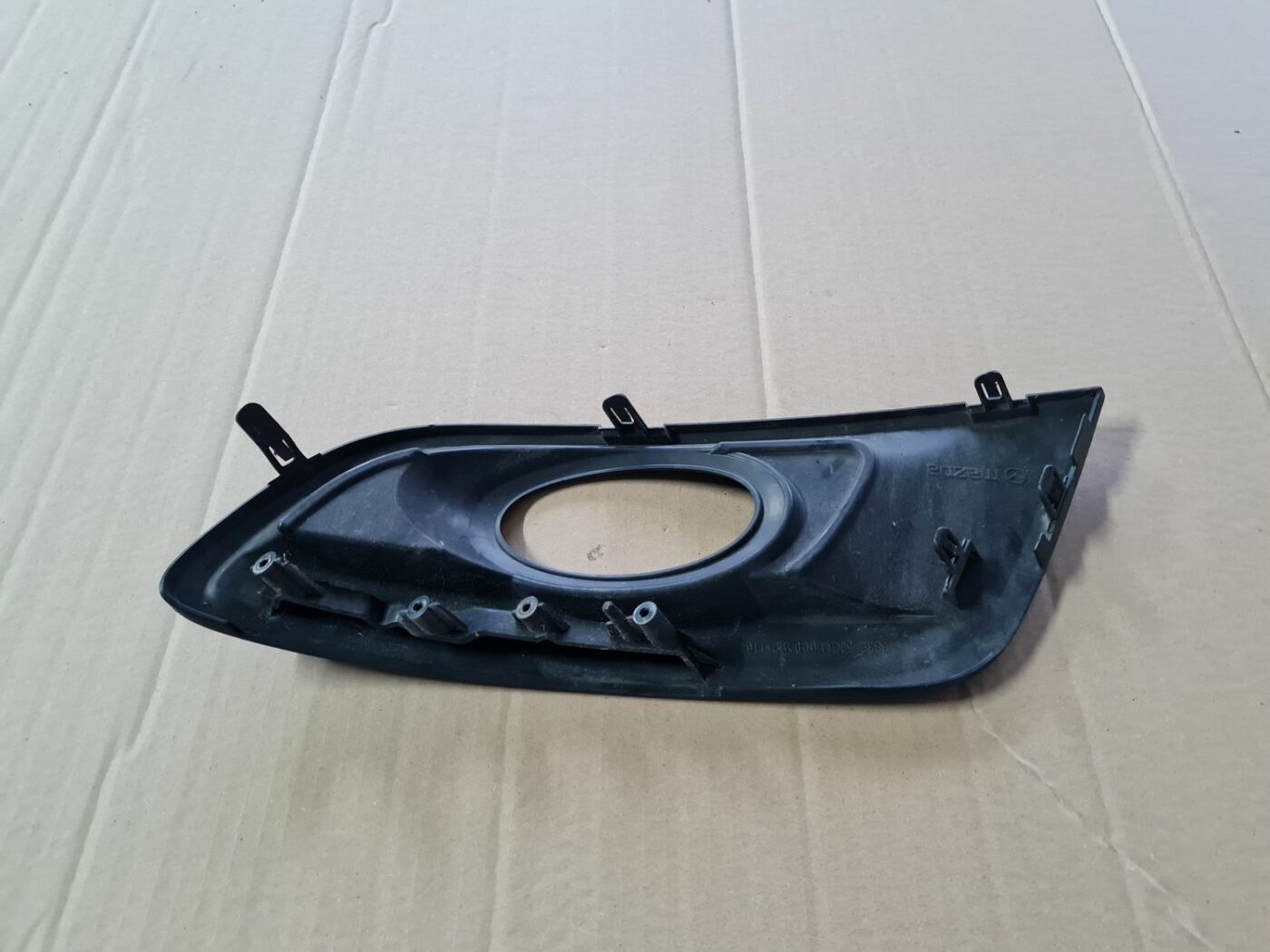 Miglas luktura reste, pa labi priekš MAZDA 3 2007 2 Miglas luktura reste, pa labi priekš MAZDA 3 2007