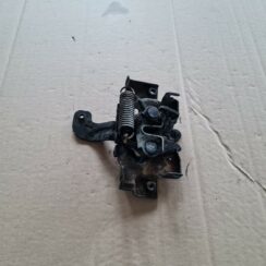 Dzinēja pārsega slēdzenes cilpa priekš MAZDA 3 2007