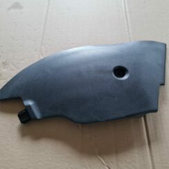 Centrālās konsoles (apdares) sānu panelis priekš MAZDA 3 2007