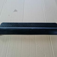 Sliekšņa priekšēja laba uzlika (salonā) priekš MAZDA 3 2007