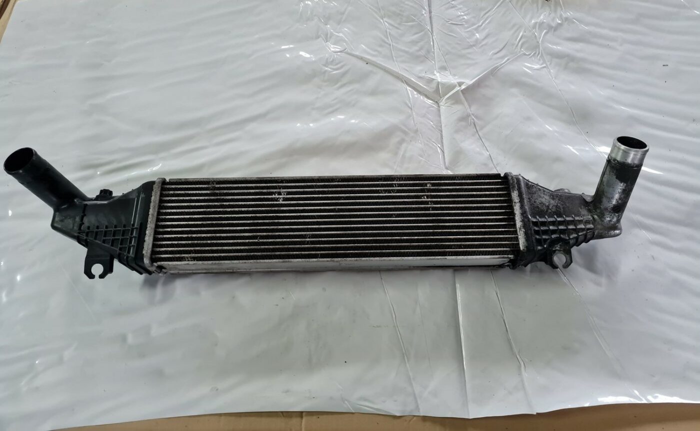 Interkūleris priekš MAZDA 3 2007 1 Interkūleris priekš MAZDA 3 2007