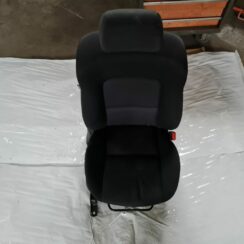 Priekšējais labais sēdeklis priekš MAZDA 3 2007