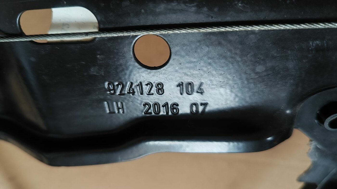 Stikla pacelšanas mehānisms priekšējais kreisais priekš FORD FOCUS 2016 UNIVERSAL 10 Stikla pacelšanas mehānisms priekšējais kreisais priekš FORD FOCUS 2016 UNIVERSAL