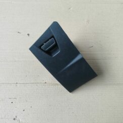 Mantu glabāšanas nodalījums vadītāja pusē priekš FORD FOCUS 2016 UNIVERSAL