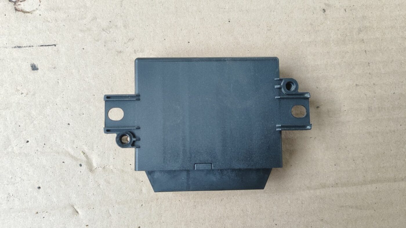 Parkošanās devēju vadības bloks priekš FORD FOCUS 2016 UNIVERSAL 3 Parkošanās devēju vadības bloks priekš FORD FOCUS 2016 UNIVERSAL