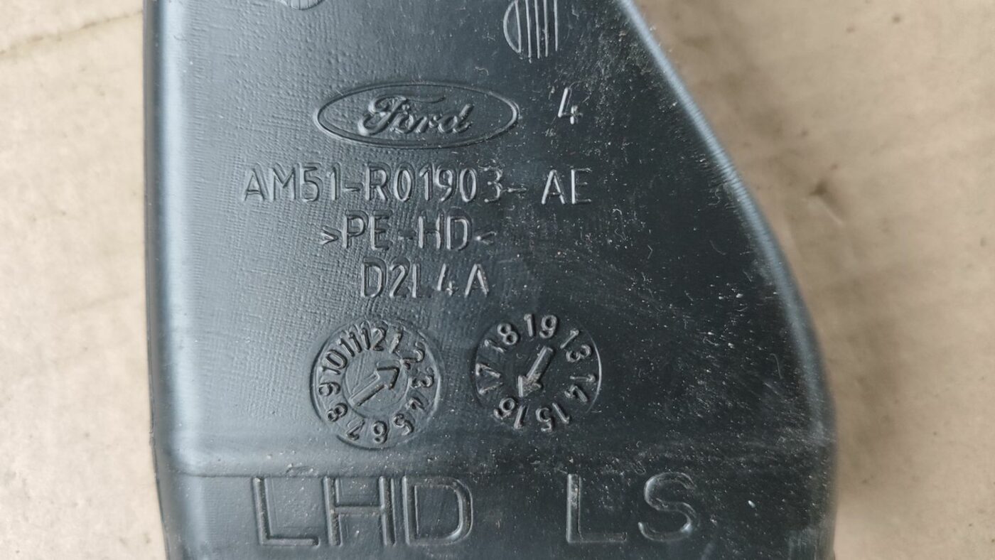 Salona gaisa vads priekš FORD FOCUS 2016 UNIVERSAL 3 Salona gaisa vads priekš FORD FOCUS 2016 UNIVERSAL