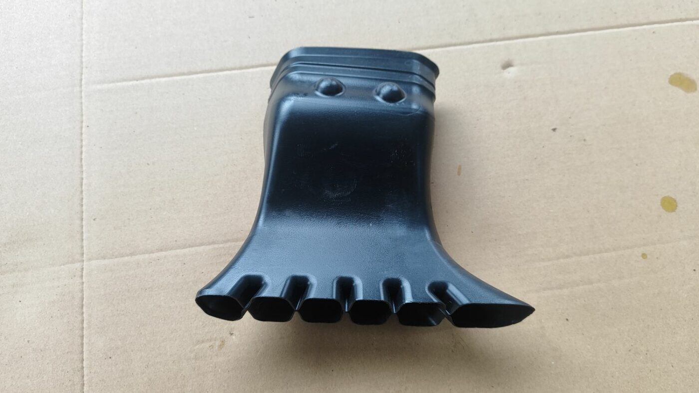 Salona gaisa vads priekš FORD FOCUS 2016 UNIVERSAL 2 Salona gaisa vads priekš FORD FOCUS 2016 UNIVERSAL