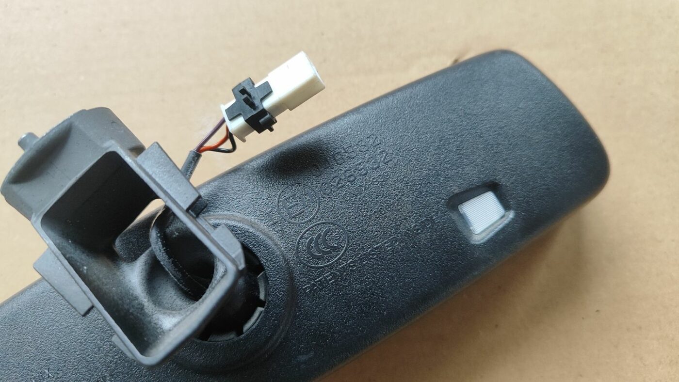 Salona atpakaļskata spogulis priekš FORD FOCUS 2016 UNIVERSAL 5 Salona atpakaļskata spogulis priekš FORD FOCUS 2016 UNIVERSAL