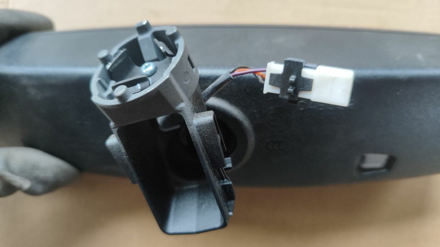 Salona atpakaļskata spogulis priekš FORD FOCUS 2016 UNIVERSAL 3 Salona atpakaļskata spogulis priekš FORD FOCUS 2016 UNIVERSAL