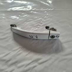 Priekšējāis kreisais durvju rokturis priekš OPEL VECTRA C 2006