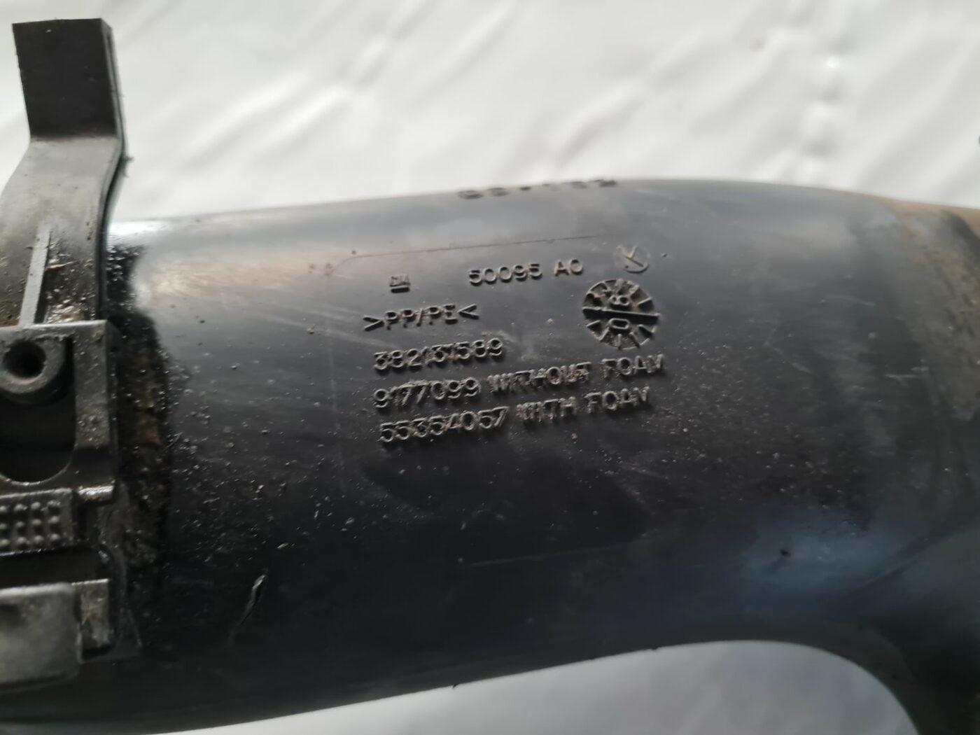 Gaisa filtra korpusa caurule priekš OPEL VECTRA C 2006 2 Gaisa filtra korpusa caurule priekš OPEL VECTRA C 2006