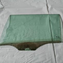 Aizmugurējo kreiso durvju stikls priekš OPEL VECTRA C 2006