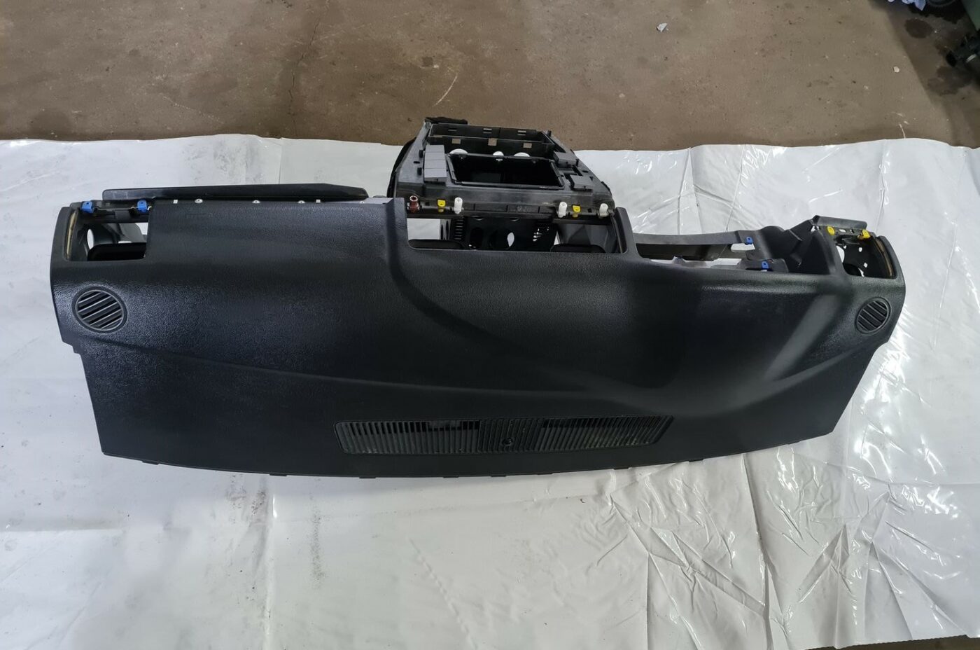 Mērinstrumentu panelis priekš OPEL VECTRA C 2006 8 Mērinstrumentu panelis priekš OPEL VECTRA C 2006