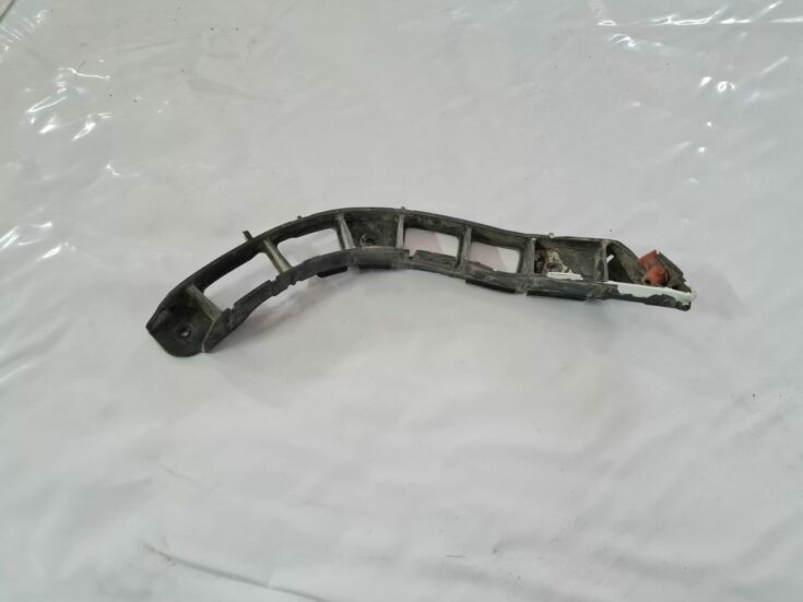 Aizmugurēja bufera kronšteins priekš OPEL VECTRA C 2006