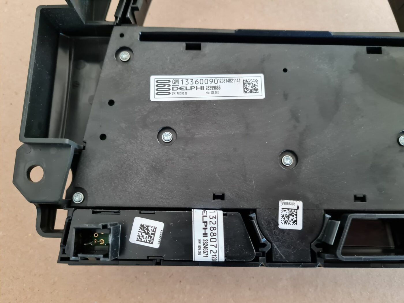 Multimēdijas vadības bloks priekš OPEL ASTRA J 2013 3 Multimēdijas vadības bloks priekš OPEL ASTRA J 2013