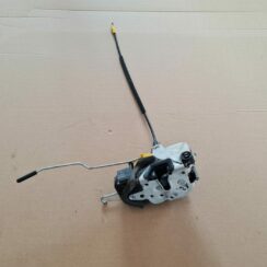 Aizmugurējo kreiso durvju slēdzene priekš OPEL ASTRA J 2013