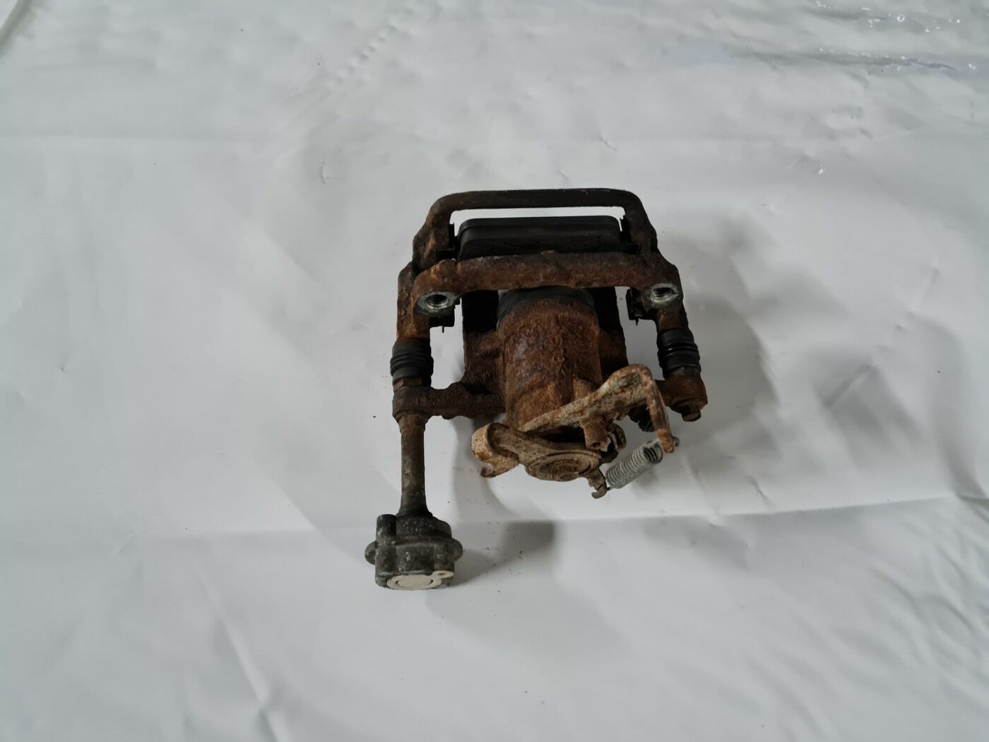 Aizmugurējais labais suports priekš OPEL ASTRA J 2013 3 Aizmugurējais labais suports priekš OPEL ASTRA J 2013