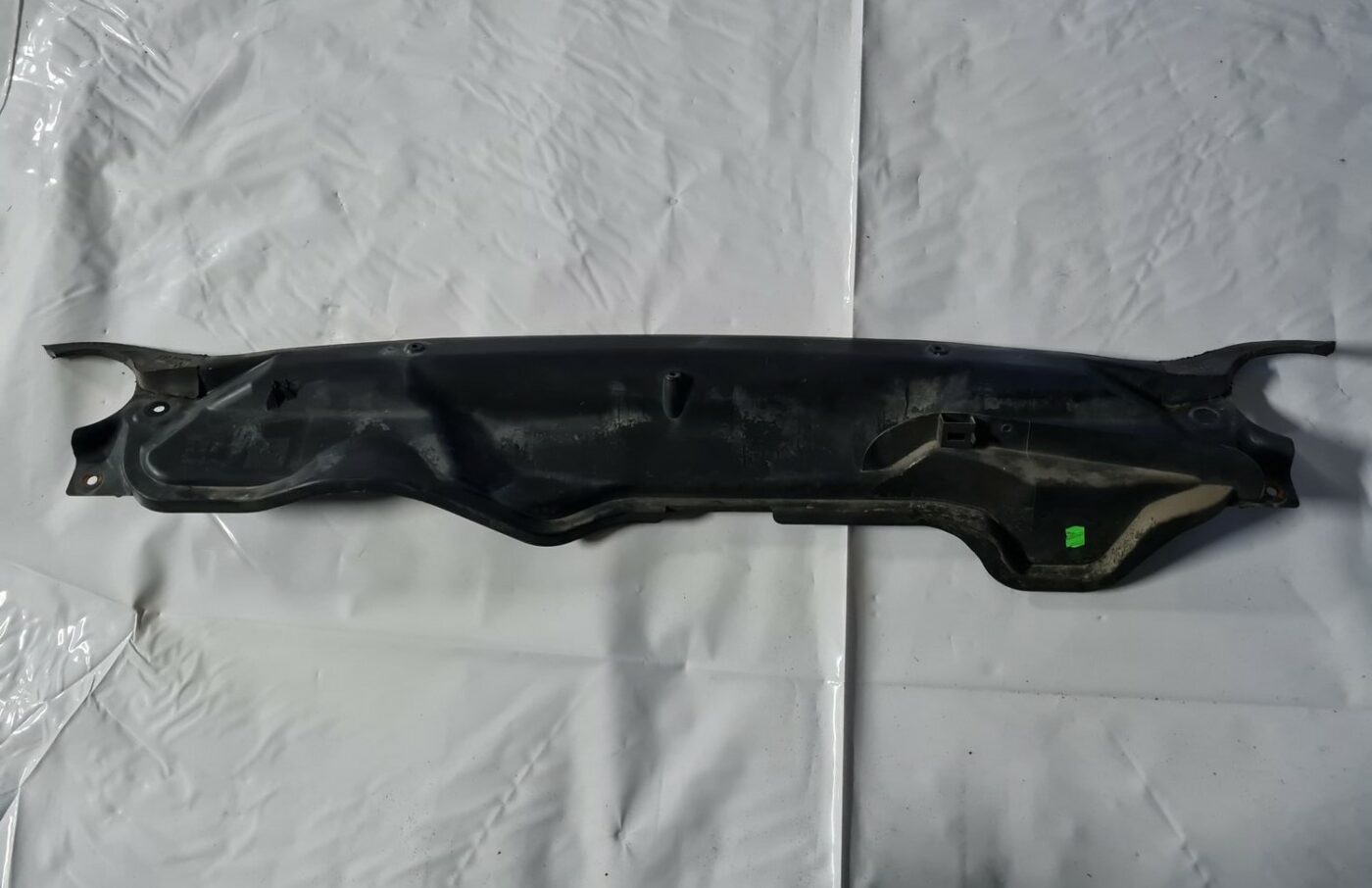 Vējstikla uzlika (deflektors) priekš OPEL ASTRA J 2013 1 Vējstikla uzlika (deflektors) priekš OPEL ASTRA J 2013