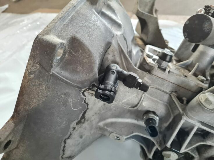 Mehāniska pārnesumkārba priekš OPEL ASTRA J 2013