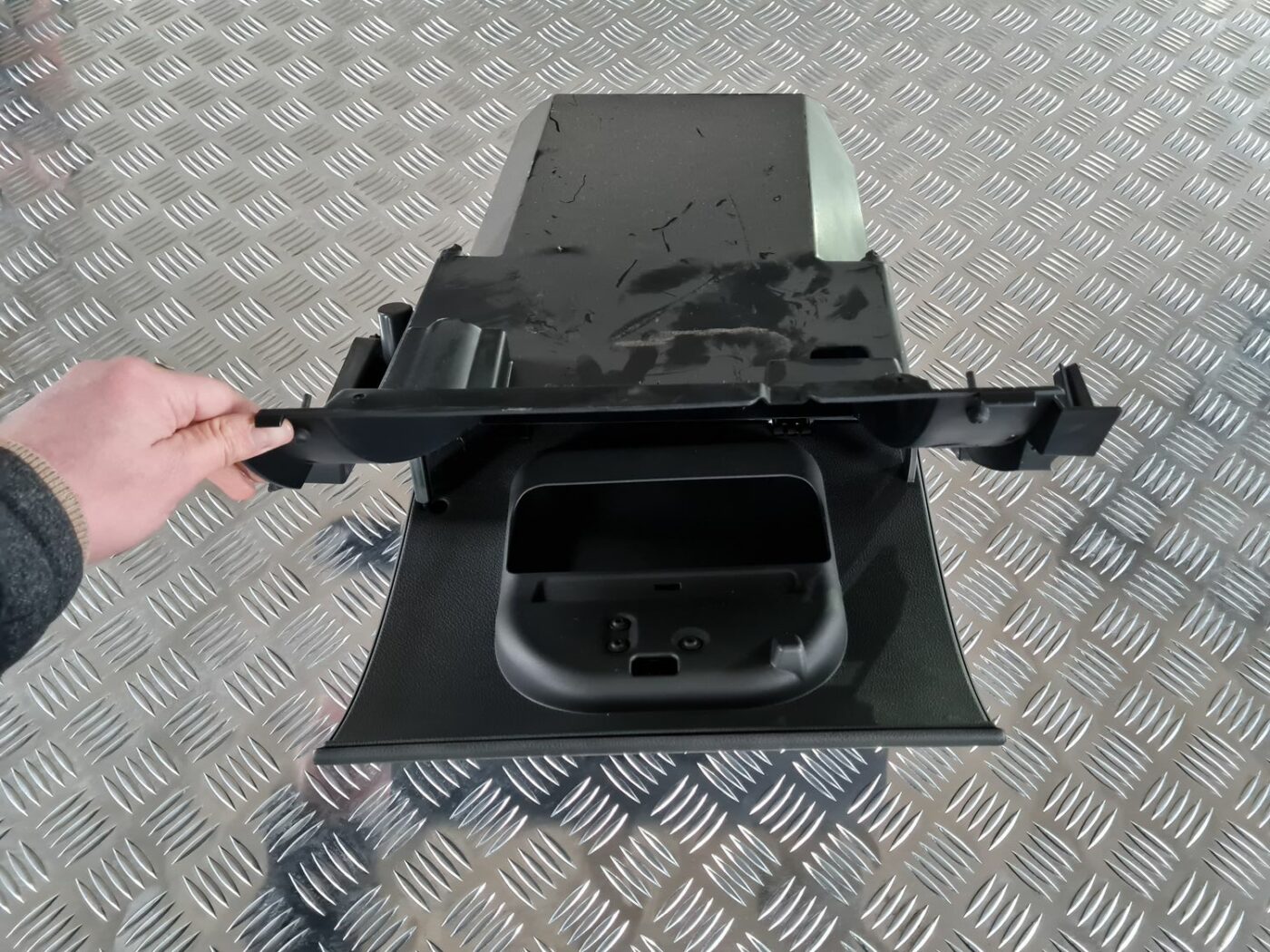 Mantu glabāšanas nodalījums pasažiera pusē priekš FORD FOCUS C-MAX 2004 2 Mantu glabāšanas nodalījums pasažiera pusē priekš FORD FOCUS C-MAX 2004