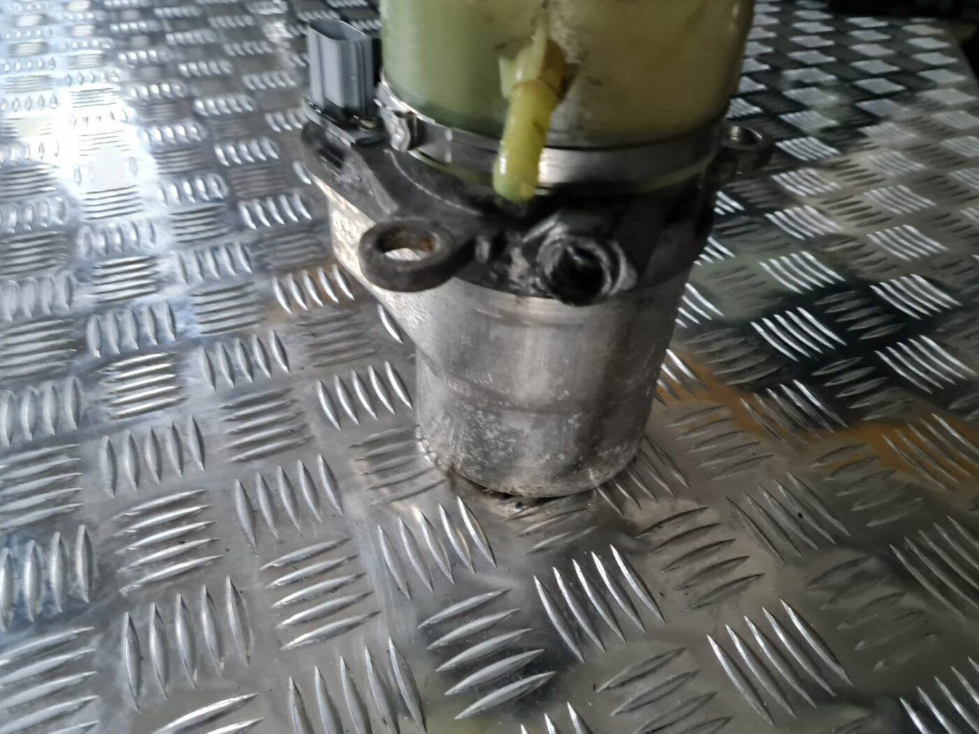 Hidrauliskais pastiprinātājs priekš FORD FOCUS C-MAX 2004 4 Hidrauliskais pastiprinātājs priekš FORD FOCUS C-MAX 2004