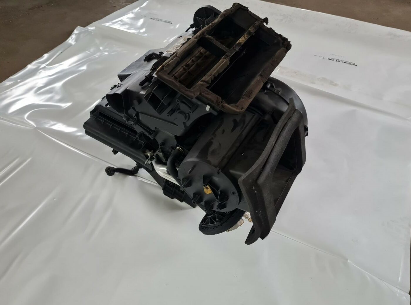 Salona sildītājs priekš FORD FOCUS C-MAX 2004 1 Salona sildītājs priekš FORD FOCUS C-MAX 2004