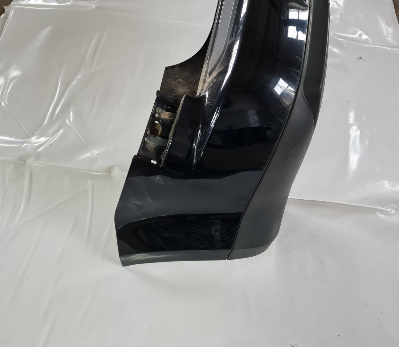 Aizmugures buferis priekš FORD FOCUS C-MAX 2004 2 Aizmugures buferis priekš FORD FOCUS C-MAX 2004