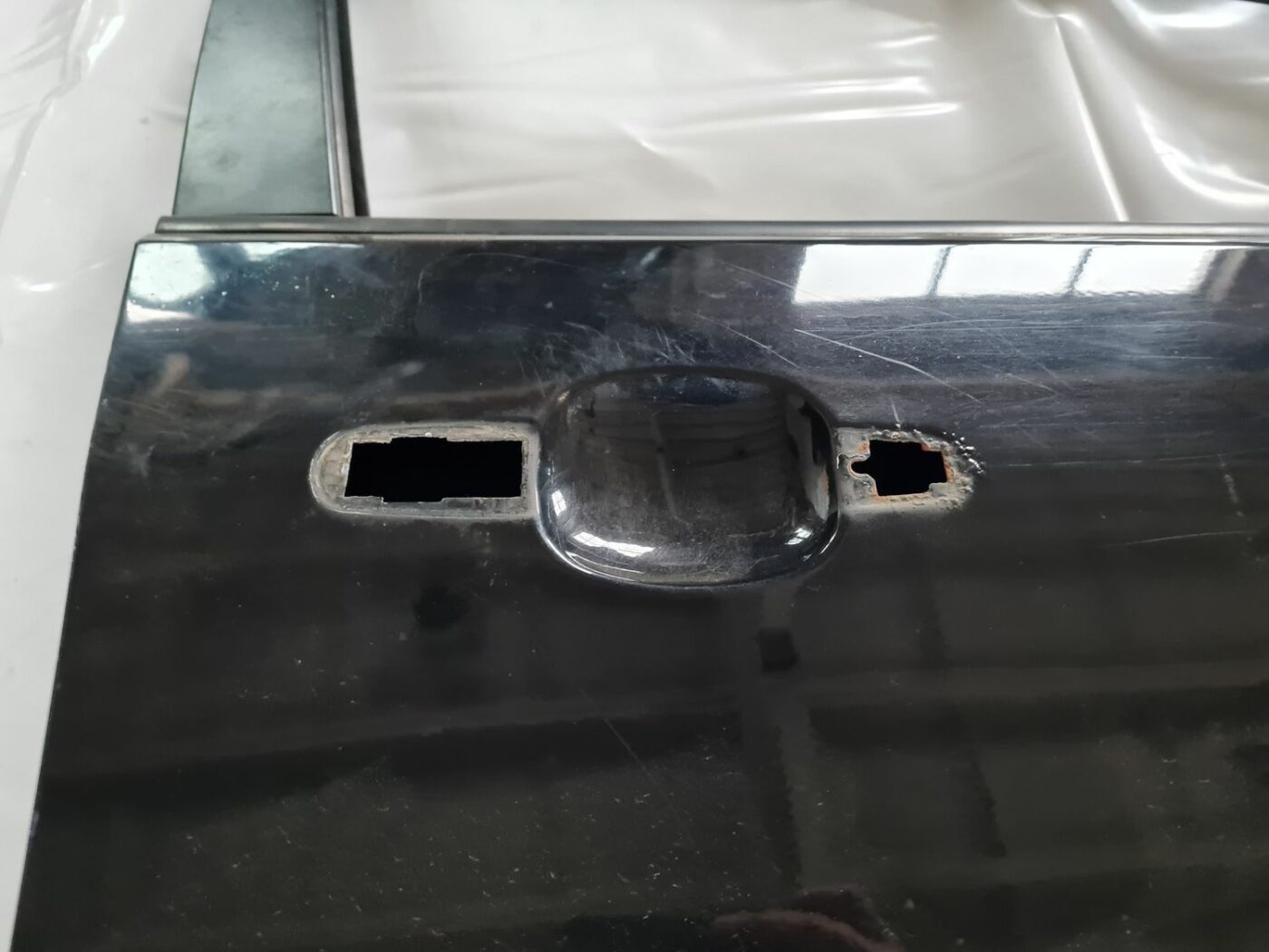 Priekšējās labās durvis priekš FORD FOCUS C-MAX 2004 5 Priekšējās labās durvis priekš FORD FOCUS C-MAX 2004