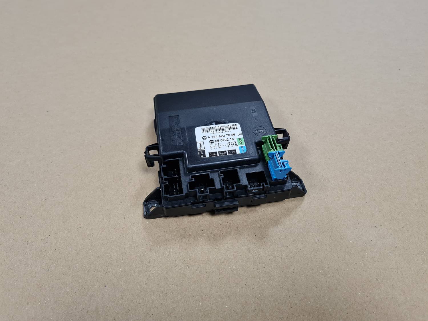 Priekšējo labo durvju vadības bloks priekš MERCEDES BENZ ML320 2006 SILVER 1 Priekšējo labo durvju vadības bloks priekš MERCEDES BENZ ML320 2006 SILVER