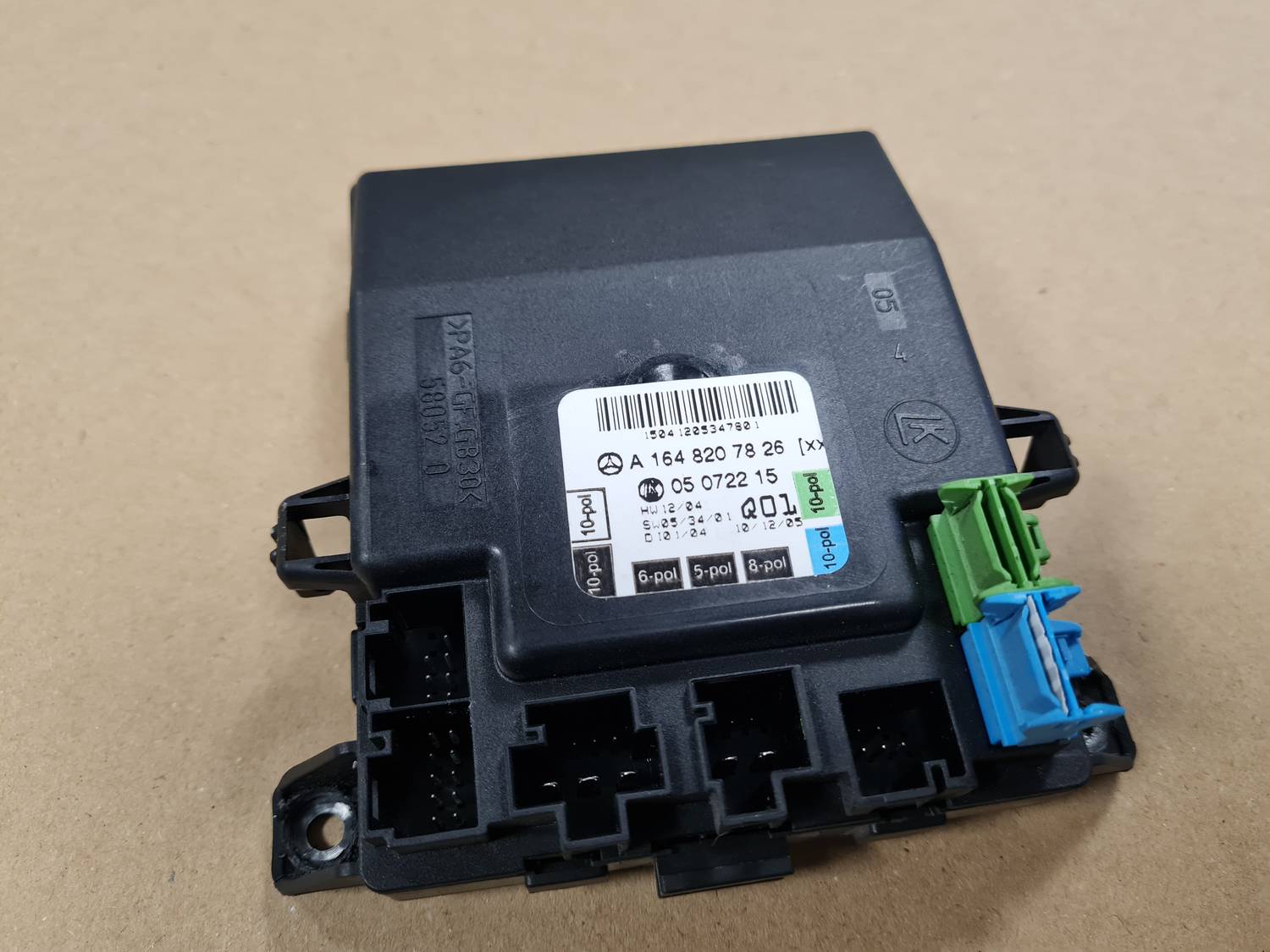 Priekšējo labo durvju vadības bloks priekš MERCEDES BENZ ML320 2006 SILVER 2 Priekšējo labo durvju vadības bloks priekš MERCEDES BENZ ML320 2006 SILVER