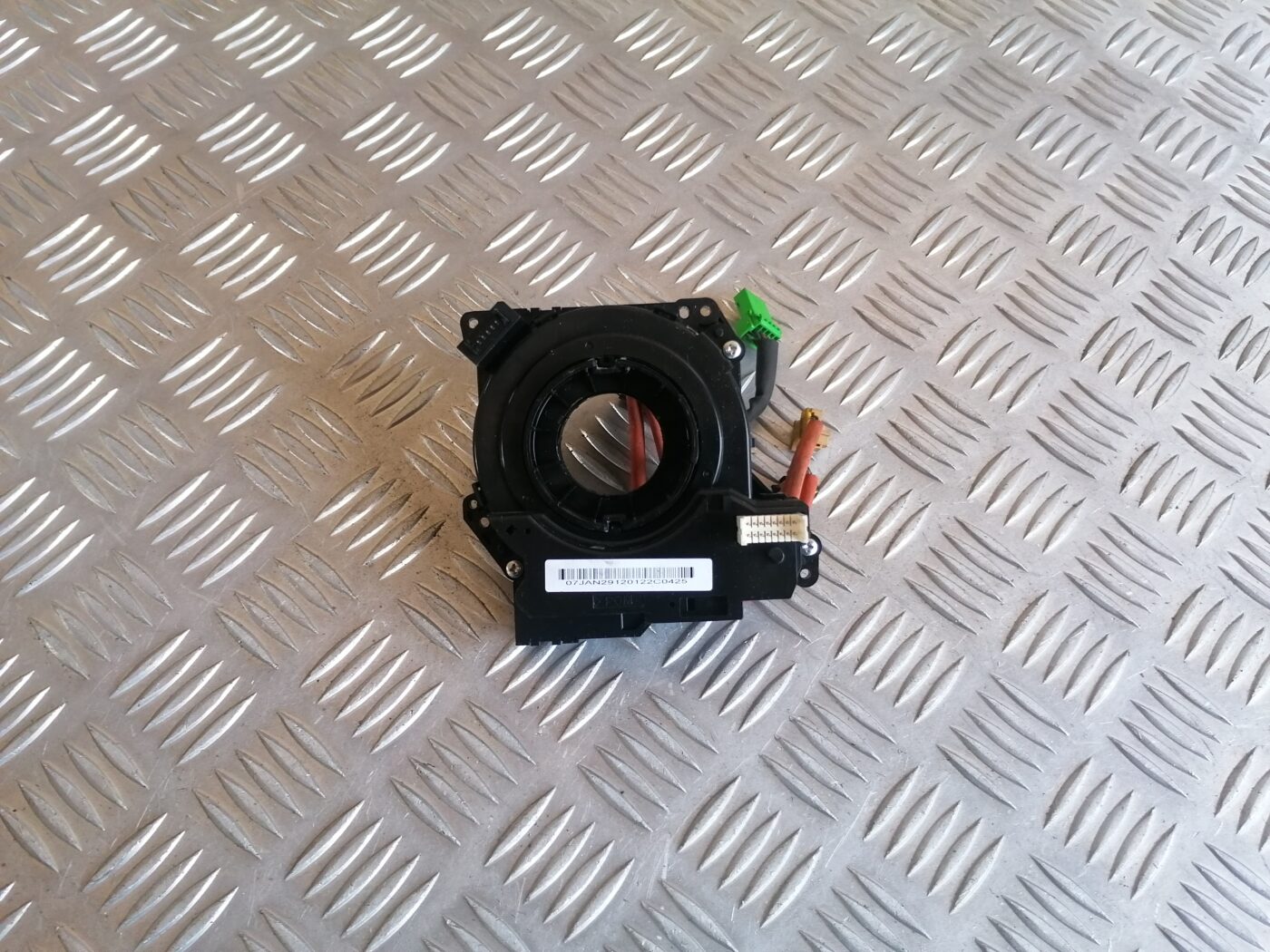 Drošības spilvena slīdgredzens priekš VOLVO C30 2008 SILVER 1 Drošības spilvena slīdgredzens priekš VOLVO C30 2008 SILVER