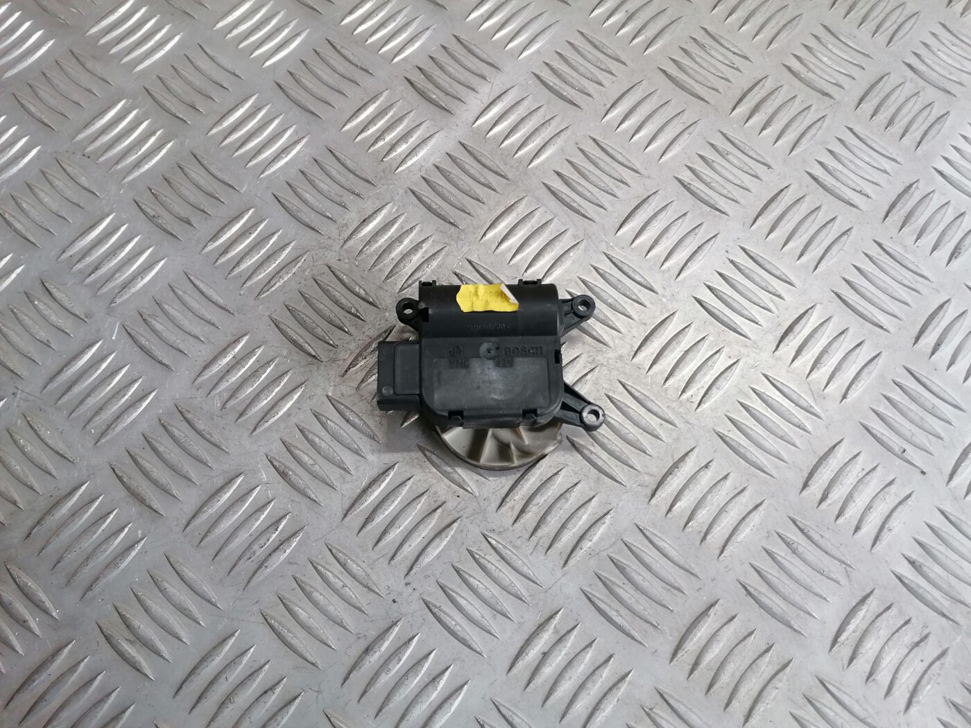 Apsildes sistēmas aktuators priekš AUDI A4 2008 AVANT 1 Apsildes sistēmas aktuators priekš AUDI A4 2008 AVANT