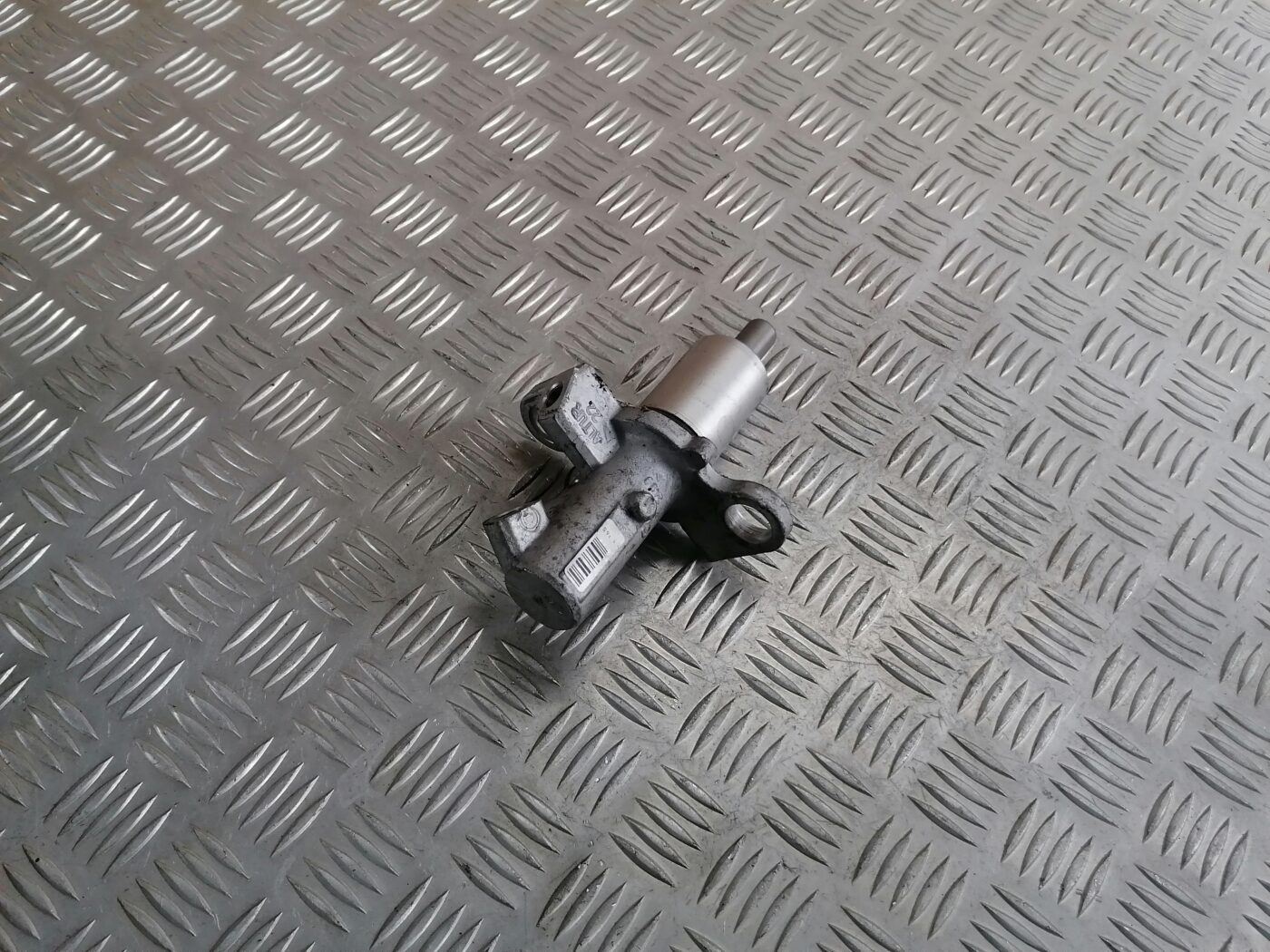 Bremžu pastiprinātāja galvenais cilindrs priekš AUDI A4 2008 AVANT 1 Bremžu pastiprinātāja galvenais cilindrs priekš AUDI A4 2008 AVANT