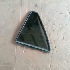 Kreiso durvju stūra stikls priekš TOYOTA AVENSIS 2007