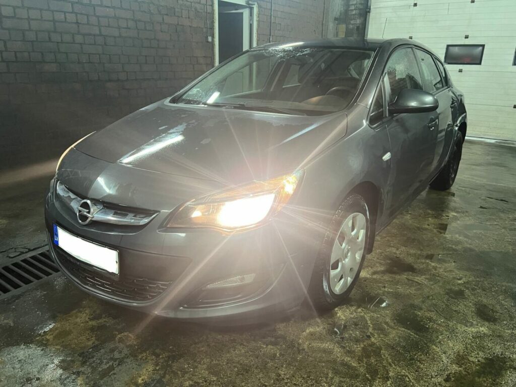 OPEL ASTRA J 2013 187