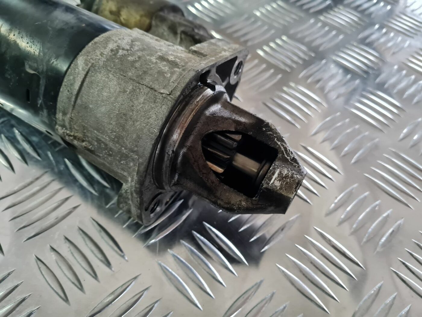 Starteris priekš MERCEDES BENZ ML320 2006 SILVER 2 Starteris priekš MERCEDES BENZ ML320 2006 SILVER