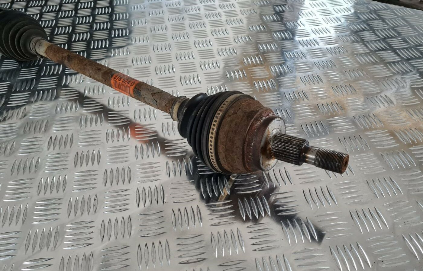 Pusass priekšēja labā priekš MERCEDES BENZ ML320 2006 SILVER 3 Pusass priekšēja labā priekš MERCEDES BENZ ML320 2006 SILVER