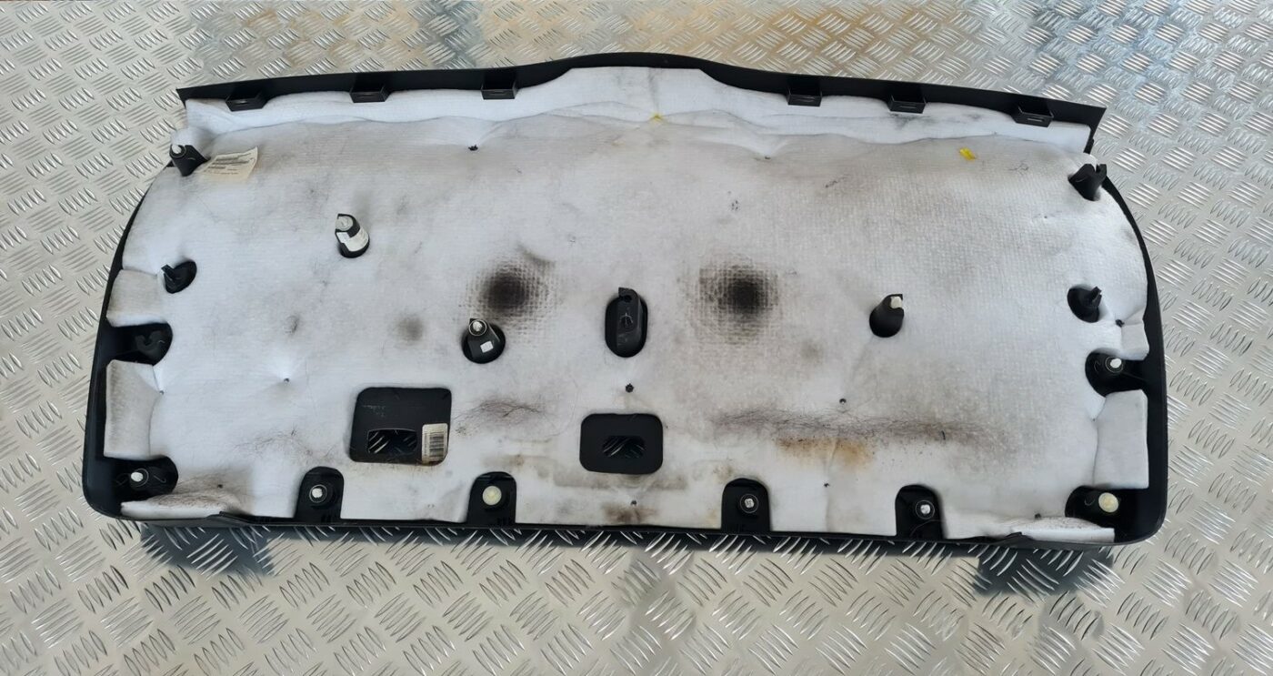 Bagāžnieka vāka liela apdare priekš MERCEDES BENZ ML320 2006 SILVER 2 Bagāžnieka vāka liela apdare priekš MERCEDES BENZ ML320 2006 SILVER