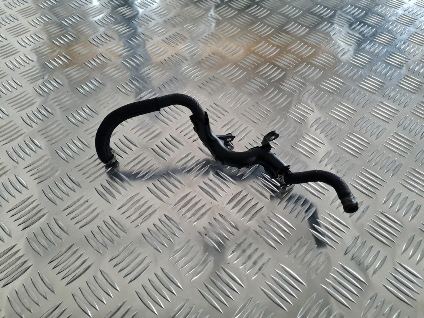 Degvielas caurule priekš MERCEDES BENZ ML320 2006 SILVER 3 Degvielas caurule priekš MERCEDES BENZ ML320 2006 SILVER