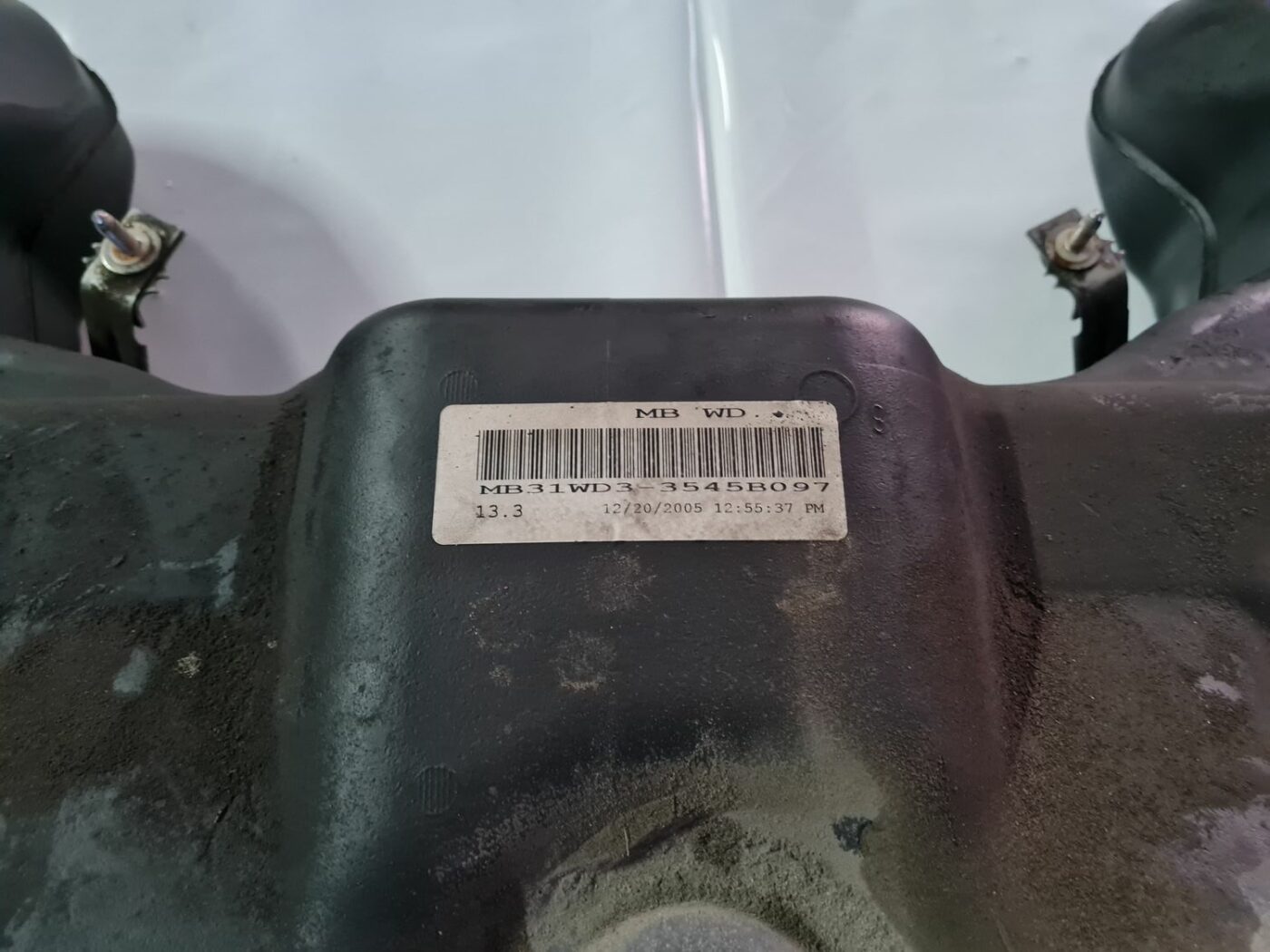 Degvielas tvertne priekš MERCEDES BENZ ML320 2006 SILVER 2 Degvielas tvertne priekš MERCEDES BENZ ML320 2006 SILVER