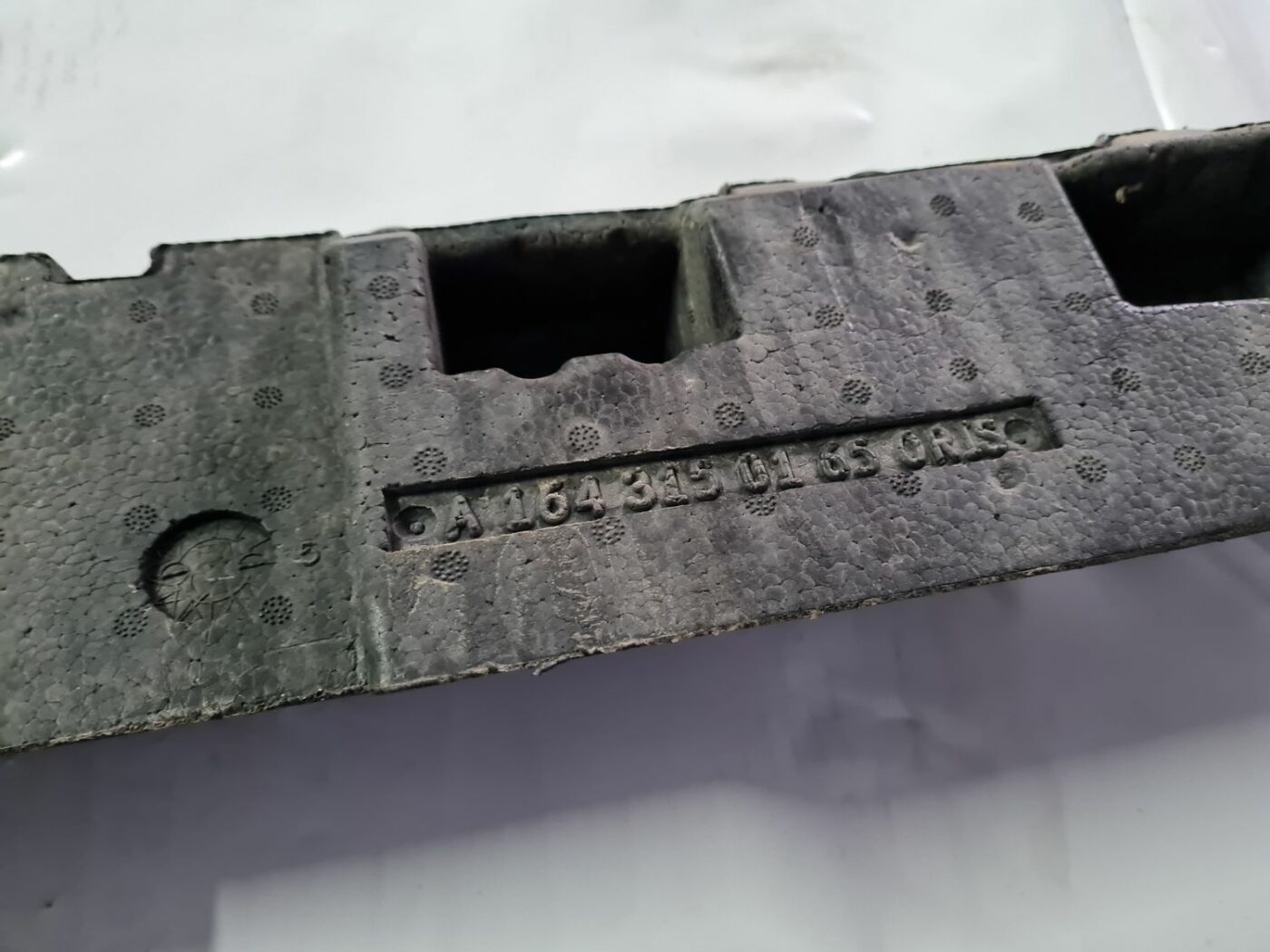 Priekšēja bufera putuplasts priekš MERCEDES BENZ ML320 2006 SILVER 2 Priekšēja bufera putuplasts priekš MERCEDES BENZ ML320 2006 SILVER