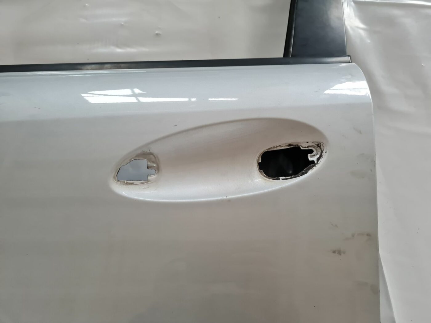 Priekšējās kreisās durvis priekš MERCEDES BENZ ML320 2006 SILVER 5 Priekšējās kreisās durvis priekš MERCEDES BENZ ML320 2006 SILVER