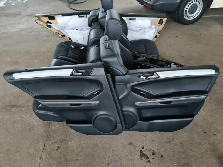 Sēdekļu komplekts priekš MERCEDES BENZ ML320 2006 SILVER