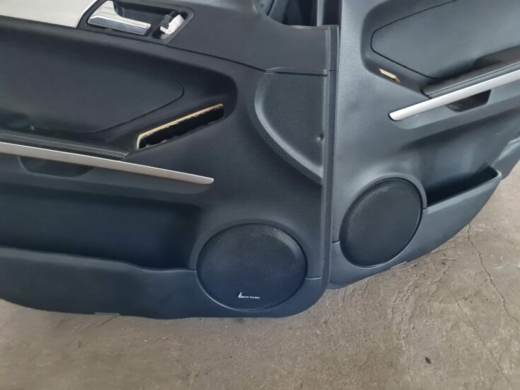 Sēdekļu komplekts priekš MERCEDES BENZ ML320 2006 SILVER