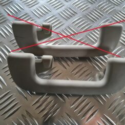 Salona rokturis griestos priekš TOYOTA COROLLA VERSO 2003