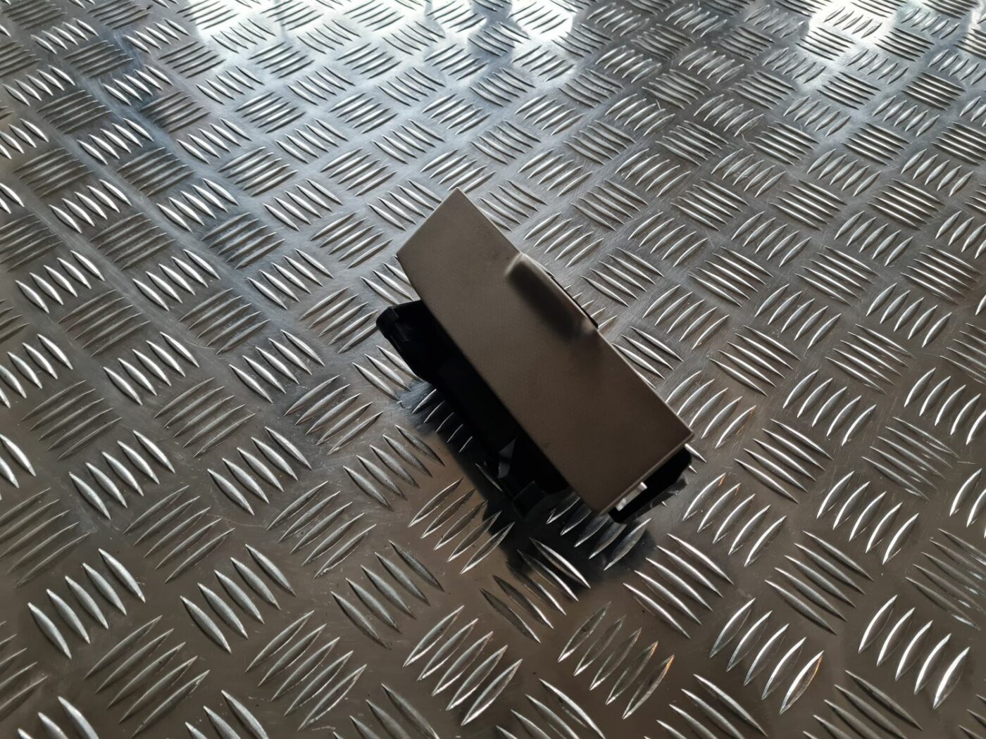 Pelnu trauks priekš TOYOTA COROLLA VERSO 2003 3 Pelnu trauks priekš TOYOTA COROLLA VERSO 2003