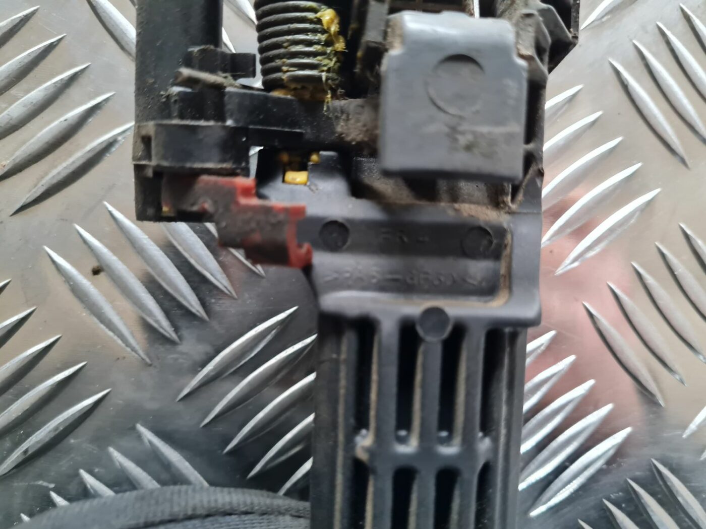 Priekšējāis labais durvju rokturis priekš TOYOTA COROLLA VERSO 2003 3 Priekšējāis labais durvju rokturis priekš TOYOTA COROLLA VERSO 2003